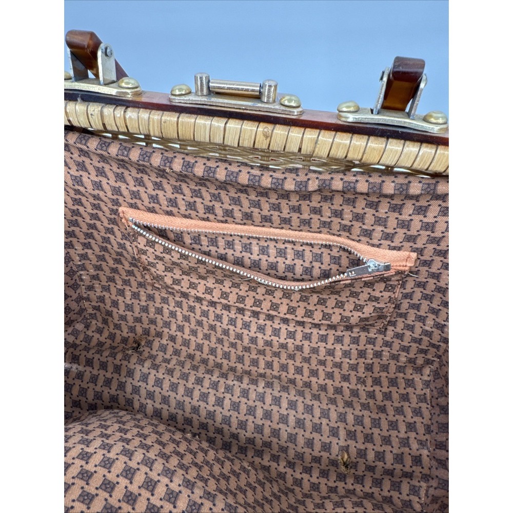 Mid-Century Wicker Like Bag, Hong Kong Woven Handmade w/ Caramel Lucite Handle - Picture 15 of 16